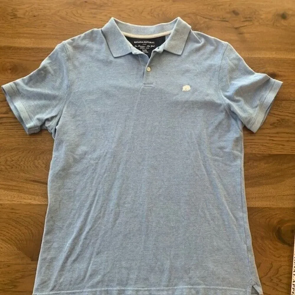 Banana Republic Polo Shirt Mens L Short‎ Sleeve Blue Collared Light Blue w/Logo